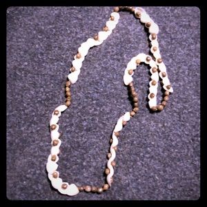 Long necklace shell and beads